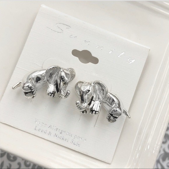 🌼 Silver Elephant Peek-a-boo Front Back Body Stud Earrings - Picture 1 of 4
